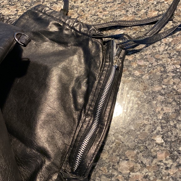 Black leather cargo pants. Genuine leather. Size extra small/27. - Picture 7 of 7